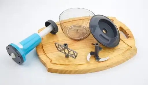 Manual Push Vegetable Chopper – 650ML Hand Press Food Chopper with Stainless Steel Blades for Onion, Garlic, Fruits & Salad