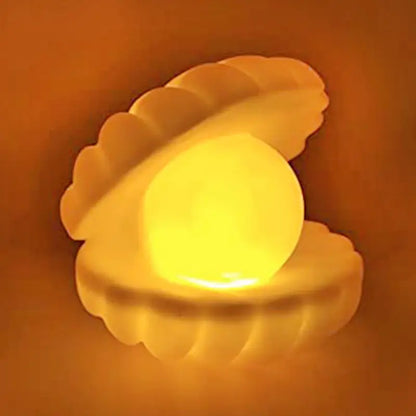 Pearl Shell LED Night Lamp – Aesthetic Bedside & Room Decor Light